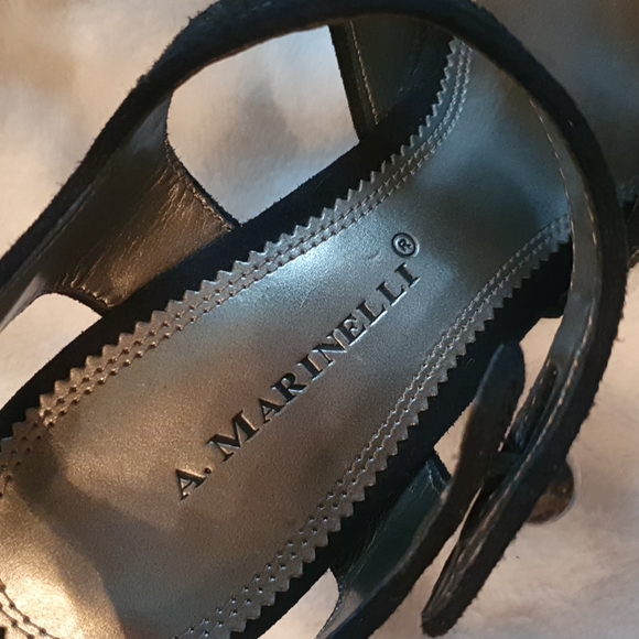 SOLD Heels *NEED GONE ASAP* - Picture 5 of 7